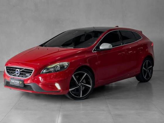 VOLVO V40 2.0 T5 R DESIGN TURBO GASOLINA 4P AUTOMÁTICO